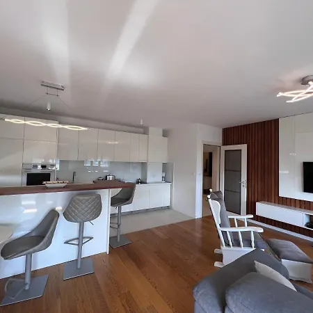 Διαμέρισμα White Homes 37 • Point Ποντγορίτσα