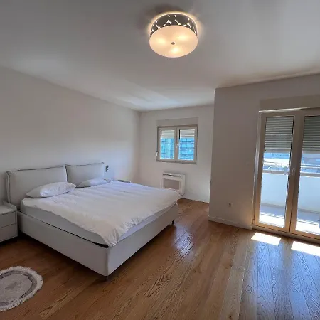 White Homes 37 • Point Apartment *
